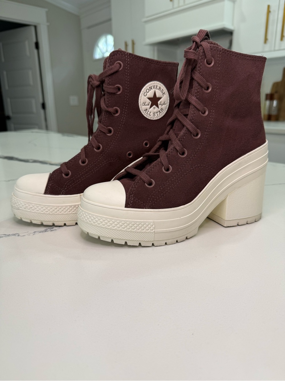 Converse Chuck 70 De Luxe Heel Eternal Earth Womens Size 7.5, Mens Size 5.5